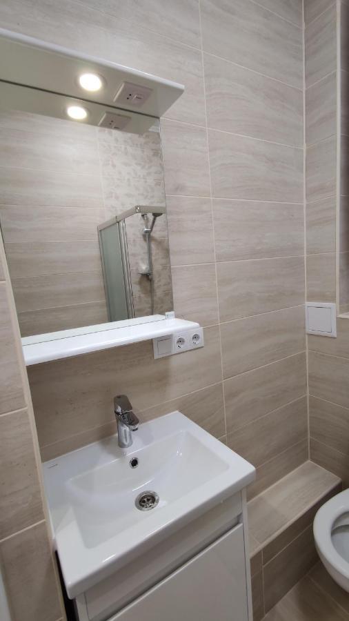קייב Rybalsky Studio Apartment Dnipro View מראה חיצוני תמונה