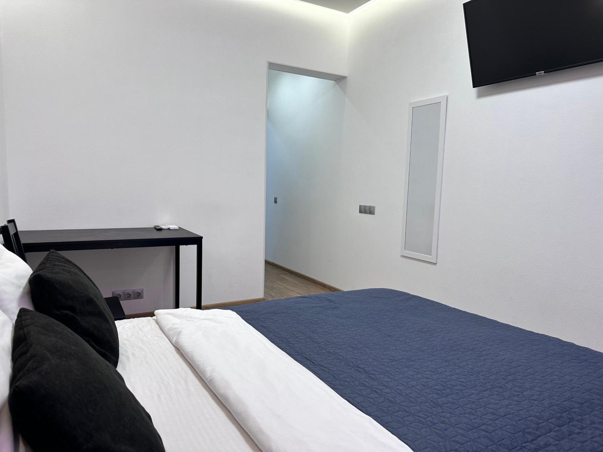קייב Rybalsky Studio Apartment Dnipro View מראה חיצוני תמונה